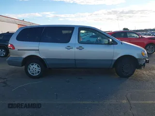 2001 Toyota Sienna CE with VIN 4T3ZF19C31U370820, listed as a IAAI auction lot 41244099 with 166,674 mi miles. Bid and sale history available at carsss.com. Image 14.
