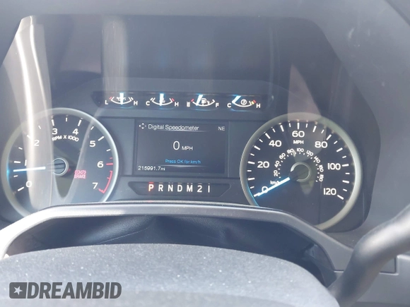2015 Ford F-150 XL z VIN 1FTEW1CP8FFC67623, wystawiony jako IAAI lot #42645591 z przebiegiem 215 991 mil mil oraz . Historia ofert i sprzedaży dostępna na DreamBid. Obrazek 7.