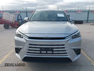 2024 Lexus TX 350 with VIN 5TDAAAA61RS000500, listed as a IAAI auction lot 41847514 with 7,952 mi miles and . Bid and sale history available at DreamBid. Image 12.