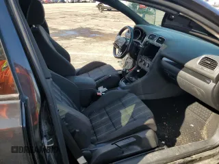 2012 Volkswagen GTI w/Conv & Sunroof с VIN WVWEV7AJ5CW145480, выставлен на аукционе Copart как лот 71466434 с пробегом Не указан миль и Списание • Salvage title. История ставок и продаж доступна на DreamBid. Изображение 10.