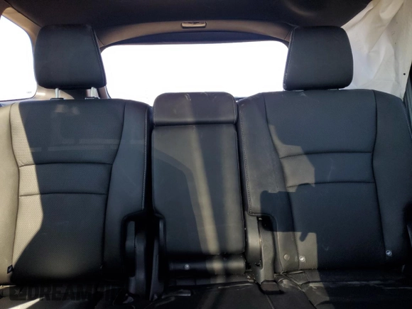 2024 Honda Passport EX-L с VIN 5FNYF8H5XRB018813, выставлен на аукционе Copart как лот 49441605 с пробегом 5 980 миль миль и Списание • Salvage title. История ставок и продаж доступна на DreamBid. Изображение 10.