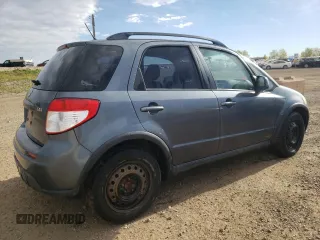 2008 Suzuki SX4 Regional Edition z VIN JS2YA413X85100336, wystawiony jako Copart lot #72749274 z przebiegiem 376 512 mil mil oraz Czysty tytuł • Clean title. Historia ofert i sprzedaży dostępna na DreamBid. Obrazek 3.