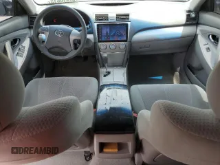 2011 Toyota Camry LE z VIN 4T4BF3EK9BR180367, wystawiony jako Copart lot #57410615 z przebiegiem 226 183 mil mil oraz Szkoda całkowita • Salvage title. Historia ofert i sprzedaży dostępna na DreamBid. Obrazek 8.