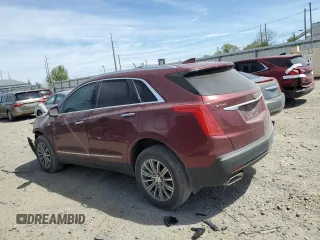 2017 Cadillac XT5 Luxury FWD z VIN 1GYKNBRS7HZ236673, wystawiony jako Copart lot #53944065 z przebiegiem 143 645 mil mil oraz Tytuł czysty. Historia ofert i sprzedaży dostępna na DreamBid. Obrazek 2.