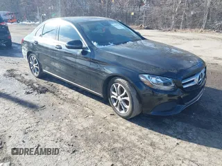 2016 Mercedes-Benz C 300 z VIN 55SWF4JBXGU118910, wystawiony jako IAAI lot #41596246 z przebiegiem 96 835 mil mil oraz . Historia ofert i sprzedaży dostępna na DreamBid. Obrazek 1.