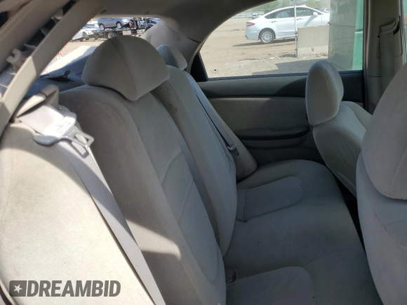 2005 Kia Spectra LX z VIN KNAFE121355162932, wystawiony jako Copart lot #56292625 z przebiegiem 92 828 mil mil oraz Szkoda całkowita • Salvage title. Historia ofert i sprzedaży dostępna na DreamBid. Obrazek 10.