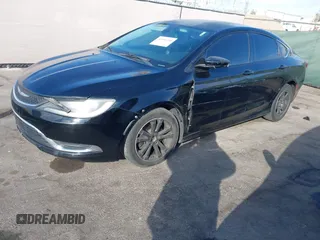 2015 Chrysler 200 Limited с VIN 1C3CCCAB3FN529027, выставлен на аукционе IAAI как лот 41433448 с пробегом 103 589 миль миль и . История ставок и продаж доступна на DreamBid. Изображение 2.