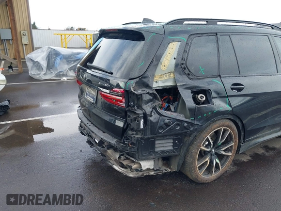 2019 BMW X7 xDrive50i z VIN 5UXCX4C58KLS35818, wystawiony jako IAAI lot #41750098 z przebiegiem 69 661 mil mil oraz . Historia ofert i sprzedaży dostępna na DreamBid. Obrazek 6.