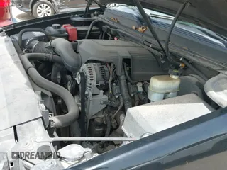 2007 Chevrolet Avalanche 3LT с VIN 3GNEC12017G152396, выставлен на аукционе IAAI как лот 42261163 с пробегом Не указан миль и . История ставок и продаж доступна на DreamBid. Изображение 19.