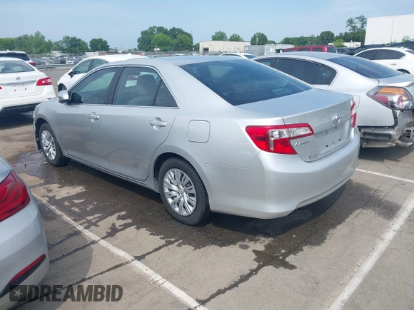 2012 Toyota Camry L z VIN 4T4BF1FK2CR191702, wystawiony jako IAAI lot #42258628 z przebiegiem 170 198 mil mil oraz . Historia ofert i sprzedaży dostępna na DreamBid. Obrazek 3.