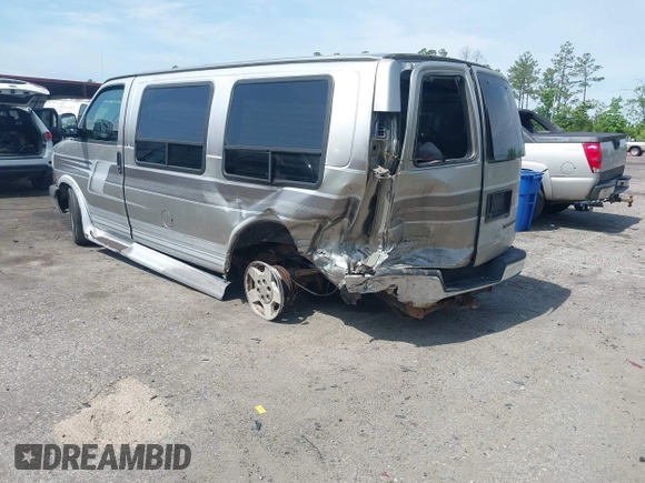 2003 Chevrolet Express Passenger z VIN 1GBFG15X131201183, wystawiony jako IAAI lot #42194710 z przebiegiem 207 602 mil mil oraz . Historia ofert i sprzedaży dostępna na DreamBid. Obrazek 3.
