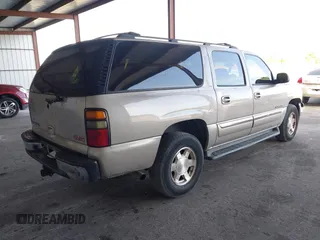 2006 GMC Yukon XL SLT with VIN 1GKEC16Z26J133388, listed as a IAAI auction lot 41693513 with 307,522 mi miles. Bid and sale history available at carsss.com. Image 4.