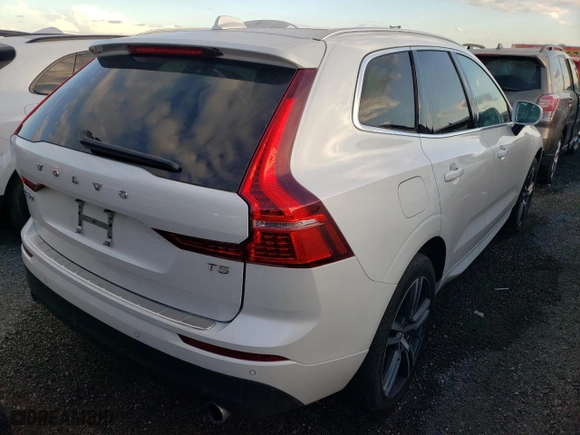 2020 Volvo XC60 Momentum with VIN YV4102DK4L1559865, listed as a Copart auction lot 63656072 with 0 mi miles. Bid and sale history available at carsss.com. Image 4.