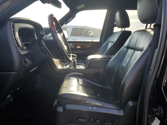 2015 Lincoln Navigator L with VIN 5LMJJ3JT6FEJ01950, listed as a Copart auction lot 49084555 with NaN miles and Clean Title. Bid and sale history available at carsss.com. Image 7.