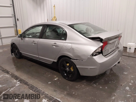 2009 Honda Civic LX z VIN 2HGFA16559H320179, wystawiony jako IAAI lot #41793459 z przebiegiem 172 878 mil mil oraz . Historia ofert i sprzedaży dostępna na DreamBid. Obrazek 3.