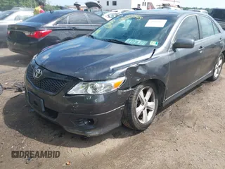 2011 Toyota Camry LE z VIN 4T1BF3EK5BU604704, wystawiony jako IAAI lot #39739905 z przebiegiem 184 706 mil mil oraz . Historia ofert i sprzedaży dostępna na DreamBid. Obrazek 6.