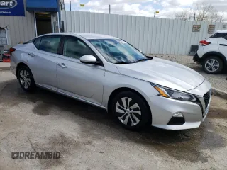 2019 Nissan Altima S with VIN 1N4BL4BV8KC137629, listed as a Copart auction lot 52971625 with 116,459 mi miles and Salvage Title. Bid and sale history available at DreamBid. Image 4.
