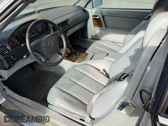 1994 Mercedes-Benz SL with VIN WDBFA63E0RF094472, listed as a Copart auction lot 58923925 with 55,706 mi miles and Clean title. Bid and sale history available at DreamBid. Image 9.
