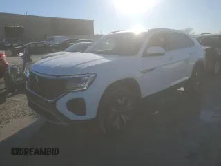 2024 Volkswagen Atlas SE with VIN 1V2DE2CA0RC244941, listed as a Copart auction lot 78818354 with 410 mi miles and Salvage title. Bid and sale history available at DreamBid. Image 1.