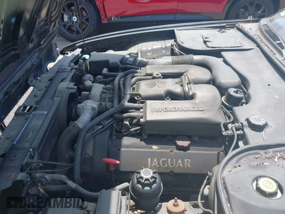 1999 Jaguar XJ with VIN SAJPX1841XC864072, listed as a IAAI auction lot 42176220 with 122,712 mi miles and . Bid and sale history available at DreamBid. Image 10.