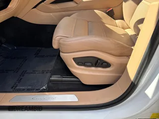 2022 Porsche Cayenne E-Hybrid with VIN WP1AE2AYXNDA26XXX, listed as a Copart auction lot 48625895 with 19,066 mi miles and Clean title. Bid and sale history available at DreamBid. Image 5.