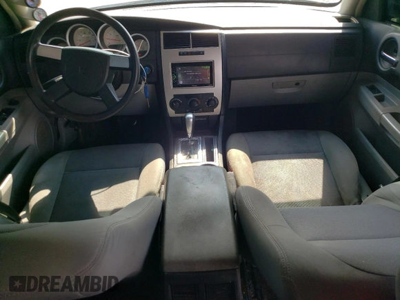 2006 Dodge Magnum z VIN 2D4FV47V86H414767, wystawiony jako Copart lot #72687004 z przebiegiem 245 247 mil mil oraz Nie do naprawy • Non repairable. Historia ofert i sprzedaży dostępna na DreamBid. Obrazek 8.