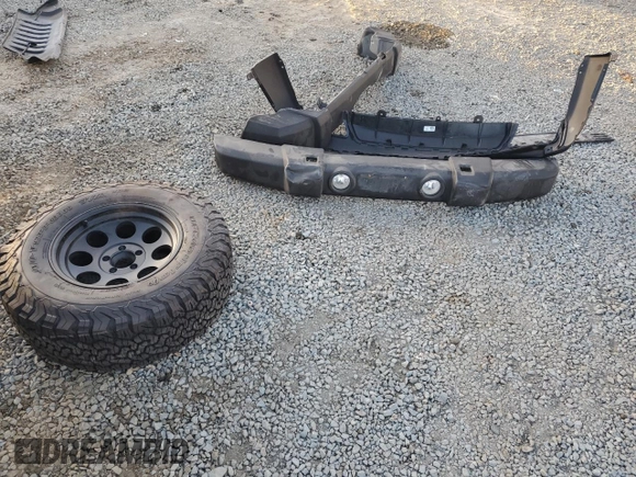 2018 Jeep Wrangler JK Unlimited Sport S with VIN 1C4BJWDG3JL907051, listed as a Copart auction lot 80491674 with 69,868 mi miles and Salvage Title. Bid and sale history available at carsss.com. Image 13.