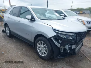 2022 Chevrolet Equinox LT z VIN 3GNAXKEV3NL135782, wystawiony jako IAAI lot #42155088 z przebiegiem 41 785 mil mil oraz . Historia ofert i sprzedaży dostępna na DreamBid. Obrazek 1.