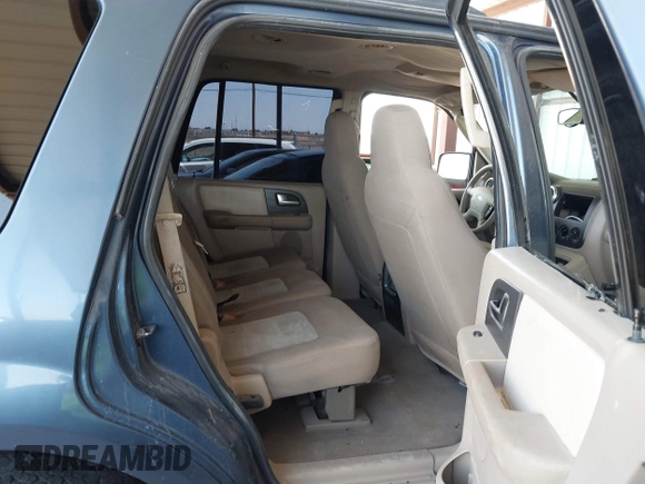 2003 Ford Expedition Special Service z VIN 1FMRU15W43LB96134, wystawiony jako IAAI lot #42533985 z przebiegiem 254 509 mil mil oraz . Historia ofert i sprzedaży dostępna na DreamBid. Obrazek 8.