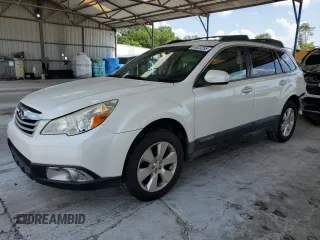 2011 Subaru Outback Limited Power Moon with VIN 4S4BRDKC8B2372945, listed as a Copart auction lot 61623255 with 197,799 mi miles and Salvage title. Bid and sale history available at DreamBid. Image 1.