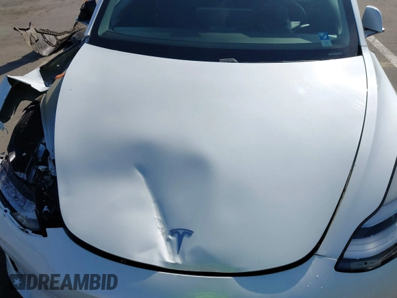 2019 Tesla Model 3 Long Range with VIN 5YJ3E1EB1KF510912, listed as a IAAI auction lot 41857775 with Not Provided miles and . Bid and sale history available at DreamBid. Image 10.