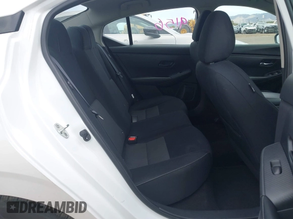 2024 Nissan Sentra SV with VIN 3N1AB8CV1RY209340, listed as a IAAI auction lot 42218326 with 29,163 mi miles and . Bid and sale history available at DreamBid. Image 8.