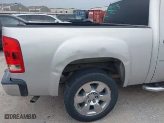 2011 GMC Sierra 1500 SLE with VIN 3GTP1VE05BG361711, listed as a IAAI auction lot 41927412 with 105,095 mi miles. Bid and sale history available at carsss.com. Image 6.