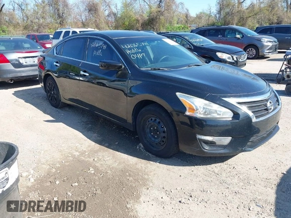 2013 Nissan Altima 2.5 S with VIN 1N4AL3AP2DN466231, listed as a IAAI auction lot 42065741 with 138,511 mi miles. Bid and sale history available at carsss.com. Image 1.