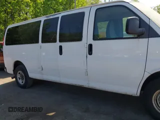 2011 Chevrolet Express Passenger 1LT with VIN 1GAZG1FG7B1171122, listed as a IAAI auction lot 42185185 with 262,837 mi miles and . Bid and sale history available at DreamBid. Image 13.