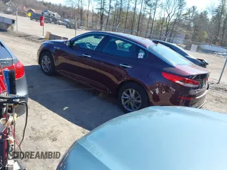 2020 Kia Optima LX with VIN 5XXGT4L38LG393235, listed as a IAAI auction lot 41676769 with 133,312 mi miles and . Bid and sale history available at carsss.com. Image 3.