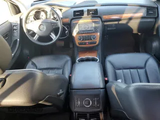 2007 Mercedes-Benz R-Class 3.5L with VIN 4JGCB65E77A052661, listed as a Copart auction lot 42993325 with 176,180 mi miles and Salvage Title. Bid and sale history available at carsss.com. Image 8.