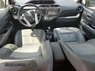 2015 Toyota Prius One z VIN JTDKDTB32F1087554, wystawiony jako Copart lot #58866785 z przebiegiem 68 538 mil mil oraz Czysty tytuł • Clean title. Historia ofert i sprzedaży dostępna na DreamBid. Obrazek 8.