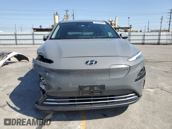 2023 Hyundai Kona SE z VIN KM8K23AG4PU179013, wystawiony jako Copart lot #56318705 z przebiegiem 48 782 mil mil oraz Szkoda całkowita • Salvage title. Historia ofert i sprzedaży dostępna na DreamBid. Obrazek 5.