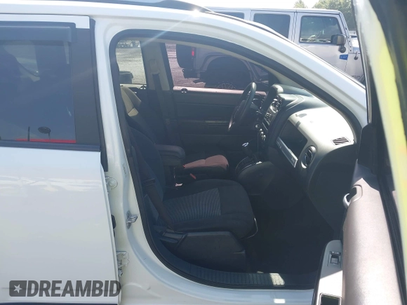 2016 Jeep Compass Sport with VIN 1C4NJCBA2GD743143, listed as a IAAI auction lot 42543350 with 131,038 mi miles and . Bid and sale history available at DreamBid. Image 5.