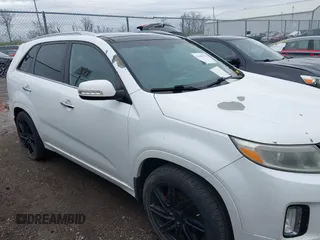 2014 Kia Sorento SX with VIN 5XYKW4A77EG449963, listed as a IAAI auction lot 41963370 with 182,072 mi miles. Bid and sale history available at carsss.com. Image 13.