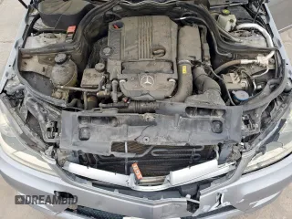 2012 Mercedes-Benz C 250 Sport z VIN WDDGF4HB6CA614646, wystawiony jako Copart lot #50826495 z przebiegiem 114 435 mil mil oraz Szkoda całkowita • Salvage title. Historia ofert i sprzedaży dostępna na DreamBid. Obrazek 11.