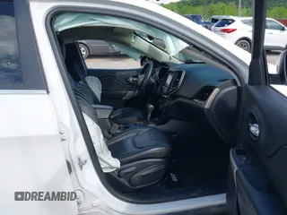 2017 Jeep Cherokee Limited с VIN 1C4PJMDB3HD227220, выставлен на аукционе IAAI как лот 42263278 с пробегом 138 052 миль миль и . История ставок и продаж доступна на DreamBid. Изображение 5.