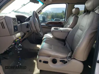 2001 Ford Super Duty F-250 XL with VIN 1FTNX21S81EC05051, listed as a Copart auction lot 68317304 with 121,045 mi miles and Clean Title. Bid and sale history available at carsss.com. Image 7.