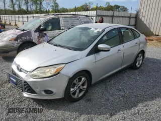 2014 Ford Focus SE with VIN 1FADP3F20EL307431, listed as a Copart auction lot 51256775 with 131,693 mi miles and Salvage Title. Bid and sale history available at carsss.com. Image 1.
