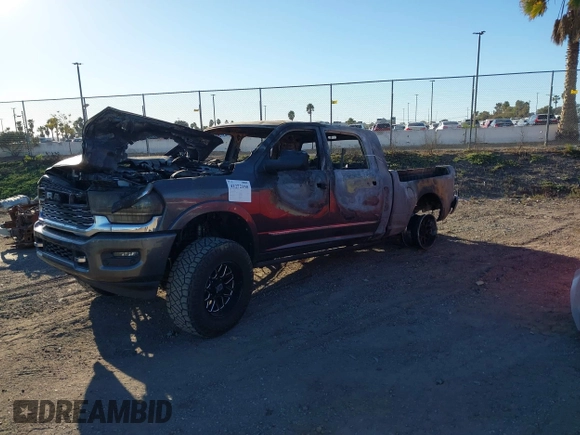 2019 Ram 2500 Limited z VIN 3C6UR5TL4KG520475, wystawiony jako IAAI lot #41272158 z przebiegiem Nie podano mil oraz . Historia ofert i sprzedaży dostępna na DreamBid. Obrazek 2.