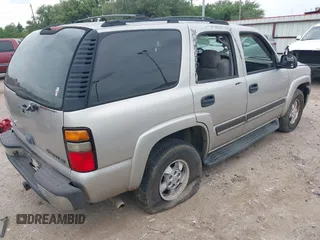 2005 Chevrolet Tahoe Z71 z VIN 1GNEC13T65R217426, wystawiony jako IAAI lot #42259153 z przebiegiem 257 179 mil mil oraz . Historia ofert i sprzedaży dostępna na DreamBid. Obrazek 4.