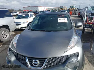 2011 Nissan Juke SL with VIN JN8AF5MV9BT015771, listed as a IAAI auction lot 41102167 with 127,588 mi miles. Bid and sale history available at carsss.com. Image 6.