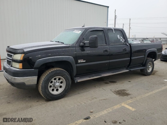 2005 Chevrolet Silverado 3500 SRW LT with VIN 1GCHK332X5F800031, listed as a Copart auction lot 82807534 with NaN miles and Salvage Title. Bid and sale history available at carsss.com. Image 1.