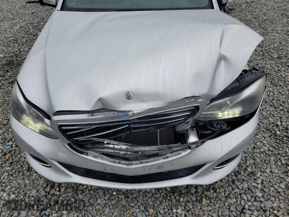 2015 Mercedes-Benz E 350 Luxury with VIN WDDHH8JB5FB110717, listed as a Copart auction lot 58203435 with 69,250 mi miles and Salvage title. Bid and sale history available at DreamBid. Image 11.